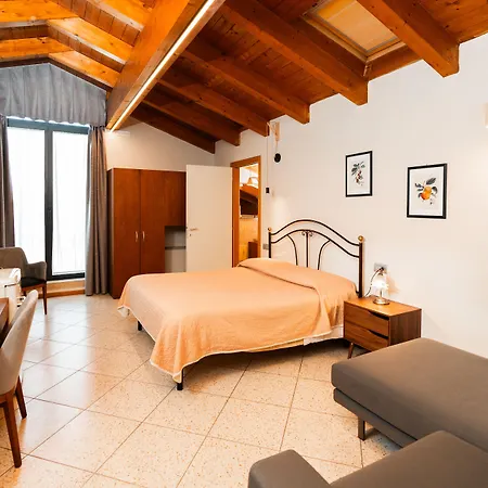 Dei Grippi Farm stay Sona