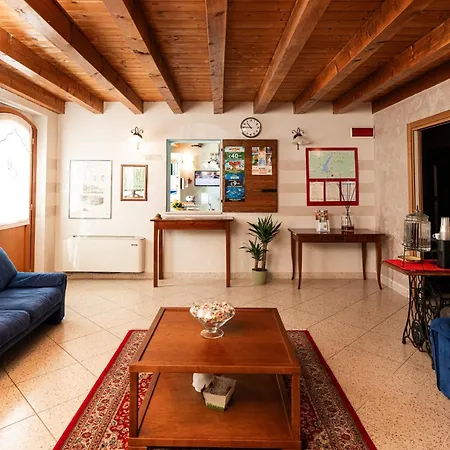 Dei Grippi Farm stay Sona